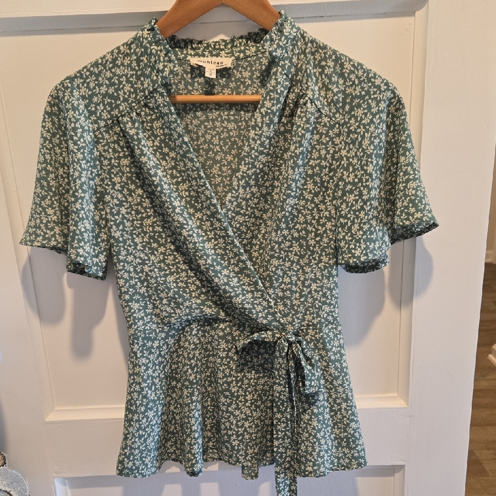 Monteau Floral Wrap Top in Green